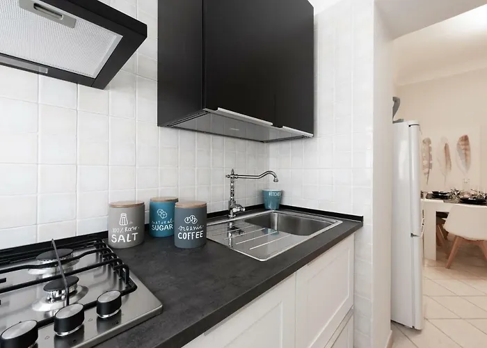 Ancient Maison M8 M8apartments בארי